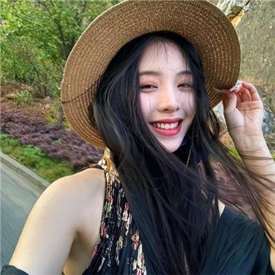 怪笑少女